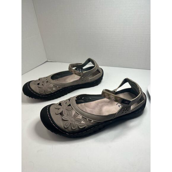 JBU Maryjane Memory Foam Flower Taupe Cutout Comfort Walking Shoes Size 8.5 - Picture 1 of 11